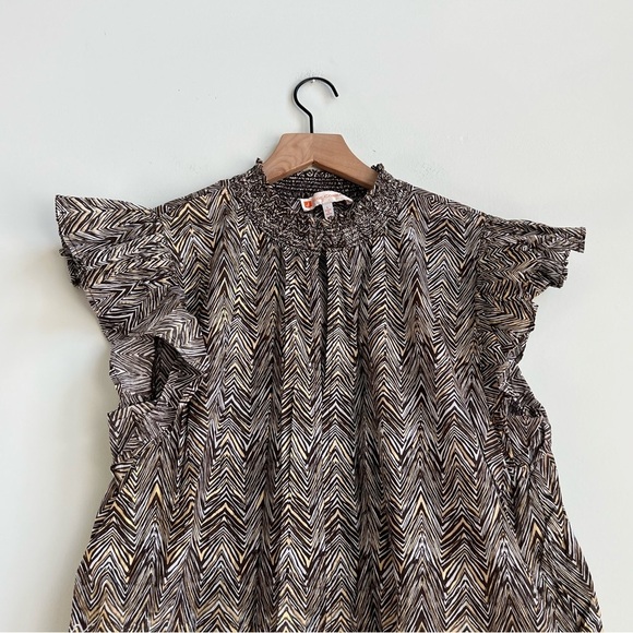 Jude Connally honey Ruffle flutter smocked Top Chevron Print Gold keyhole - Picture 4 of 13